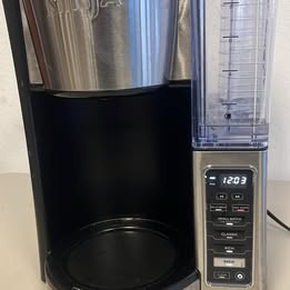 Ninja CE201 Programmable Coffee Maker – 12 Cup, Easy to Use!